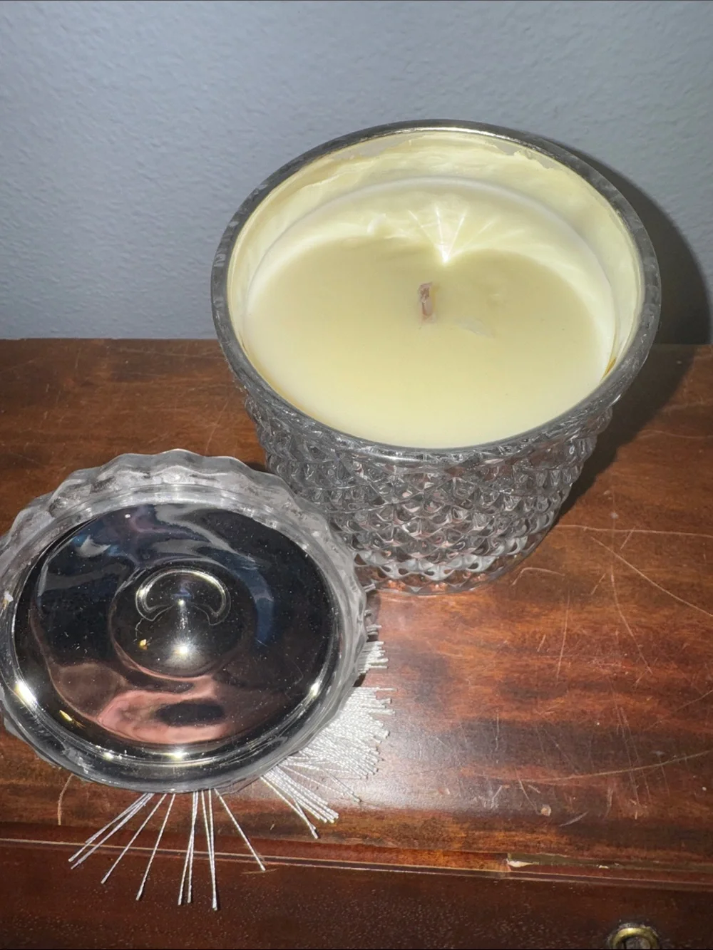 Roseberry Scented Candle in Clear Glass Diamond-Cut Jar with White Tassel